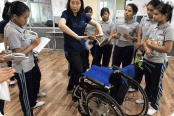 ミャンマー人・ベトナム人の 国民性が日本の介護事業に 適している